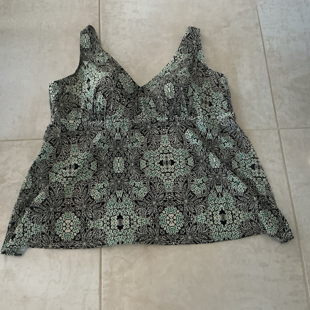 Swimsuits For All Women's 26 Green‎ Black Adjustable Straps Molded Cups Beach